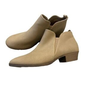 Rampage Tan Booties